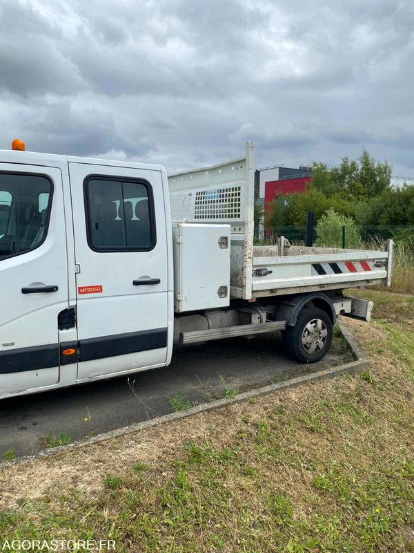 Kipper bestelwagen MASTER BENNE TP7 / 2011 / 257308 kms (BJ-161-YJ)