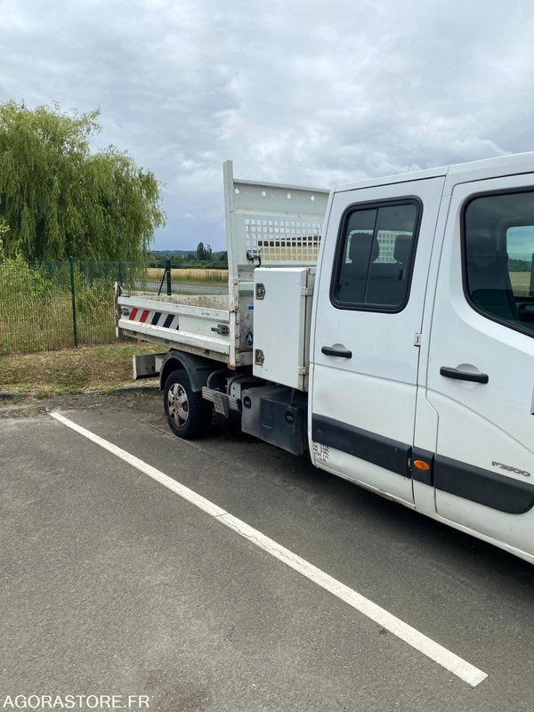 Kipper bestelwagen MASTER BENNE TP7 / 2011 / 257308 kms (BJ-161-YJ)