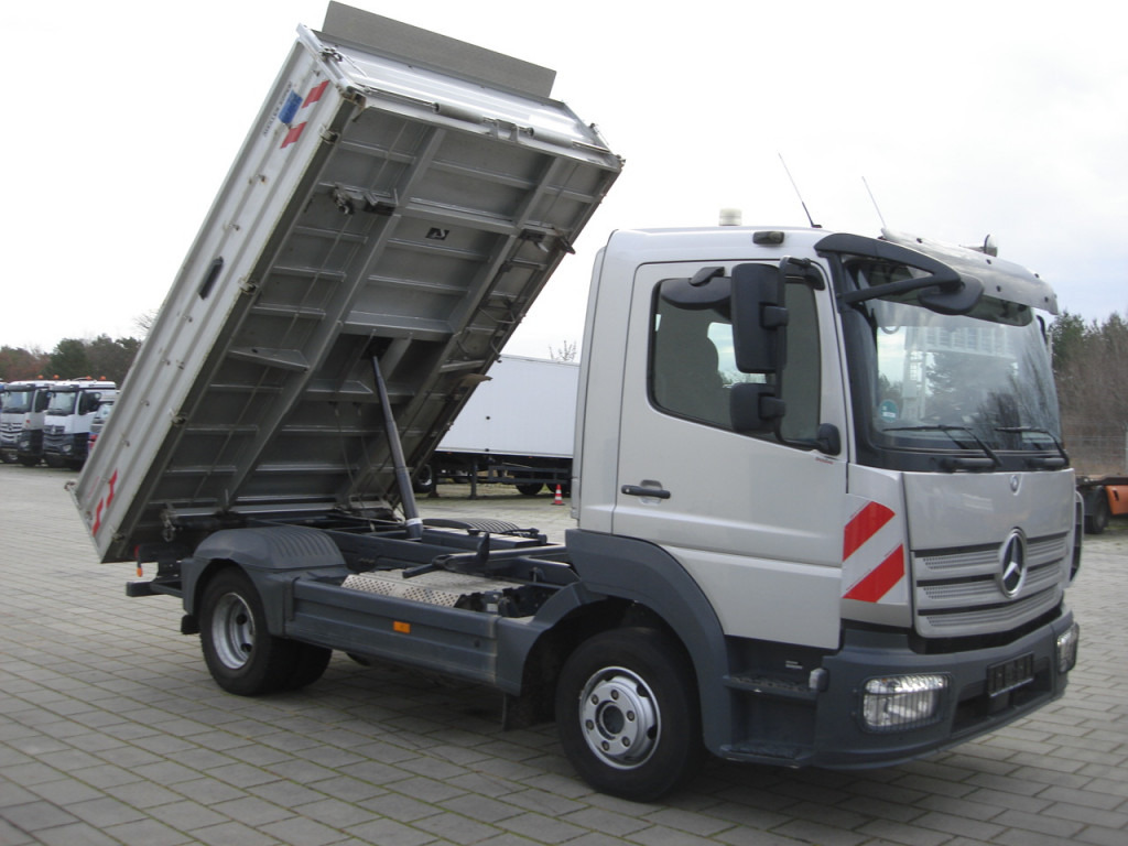 Kipper bestelwagen MERCEDES-BENZ Atego 923 K 2-Achs Kipper