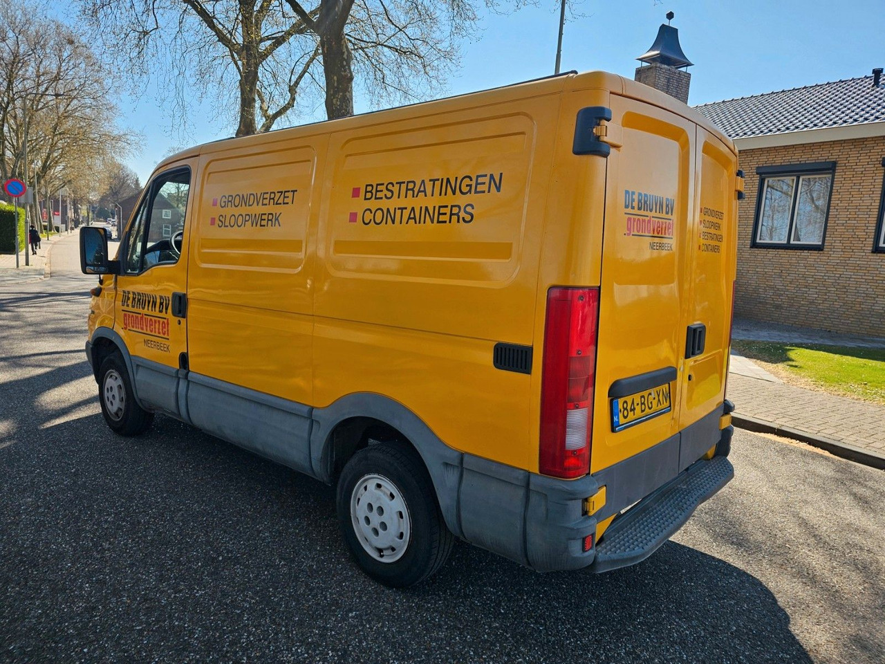 Kleine bestelwagen Iveco 29L 10V