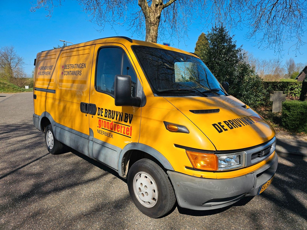 Kleine bestelwagen Iveco 29L 10V