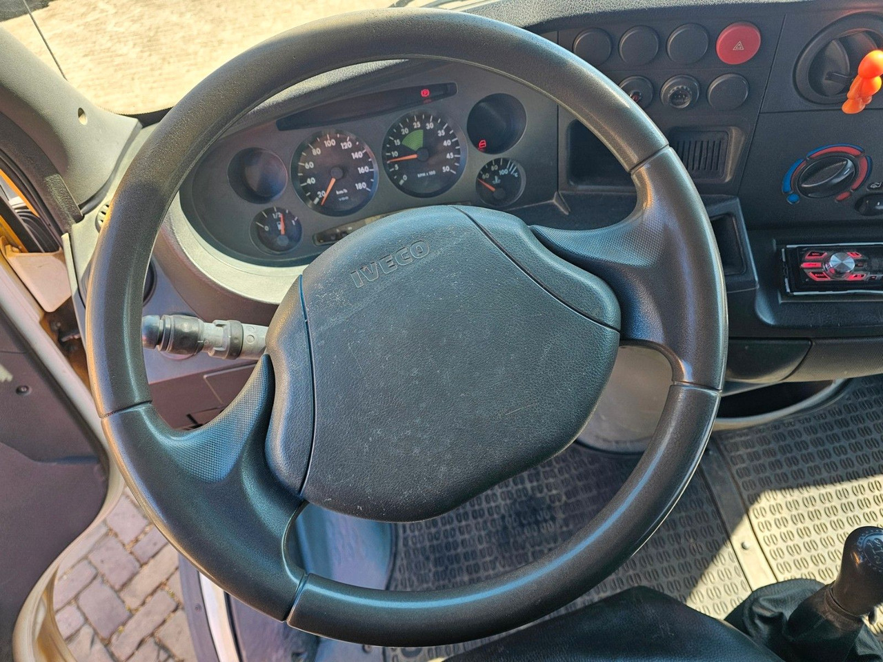 Kleine bestelwagen Iveco 29L 10V