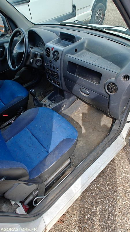 Kleine bestelwagen PEUGEOT PARTNER