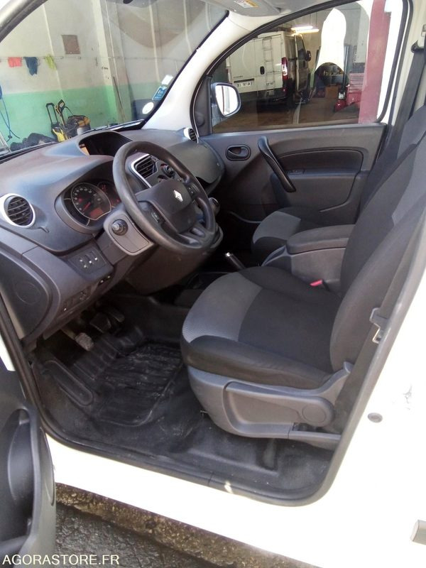 Kleine bestelwagen Renault Kangoo 1.5 dci  90 CV - 2019 - 167970 kms