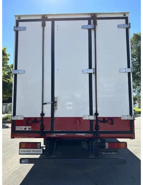 Koelwagen Mercedes-Benz 818 L Blumentransporter ISO-Koffer