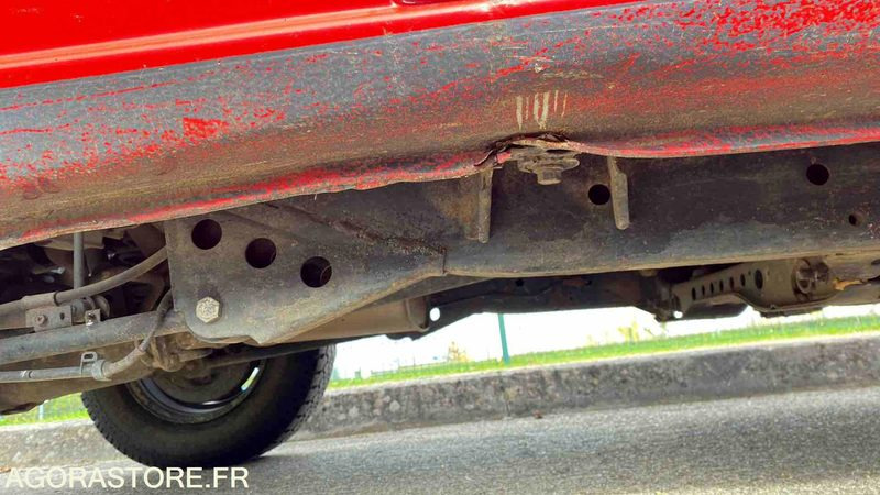Bedrijfswagen Nissan Terrano II 2,7TD	- 26/05/2004