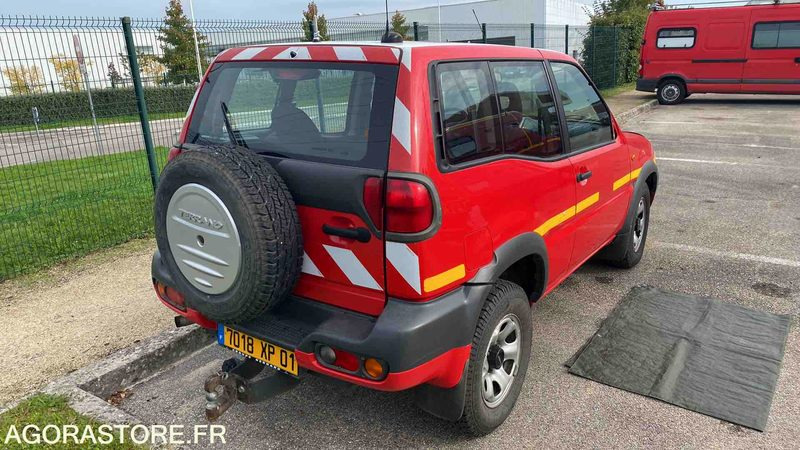 Bedrijfswagen Nissan Terrano II 2,7TD	- 26/05/2004