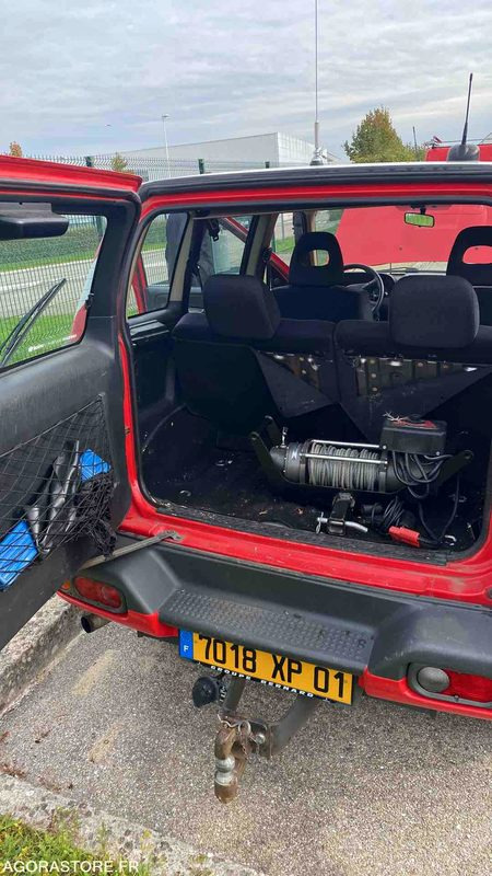 Bedrijfswagen Nissan Terrano II 2,7TD	- 26/05/2004