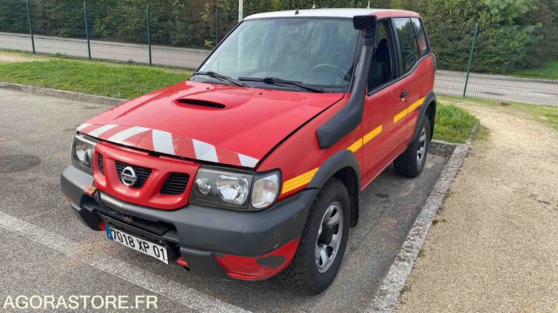 Bedrijfswagen Nissan Terrano II 2,7TD	- 26/05/2004
