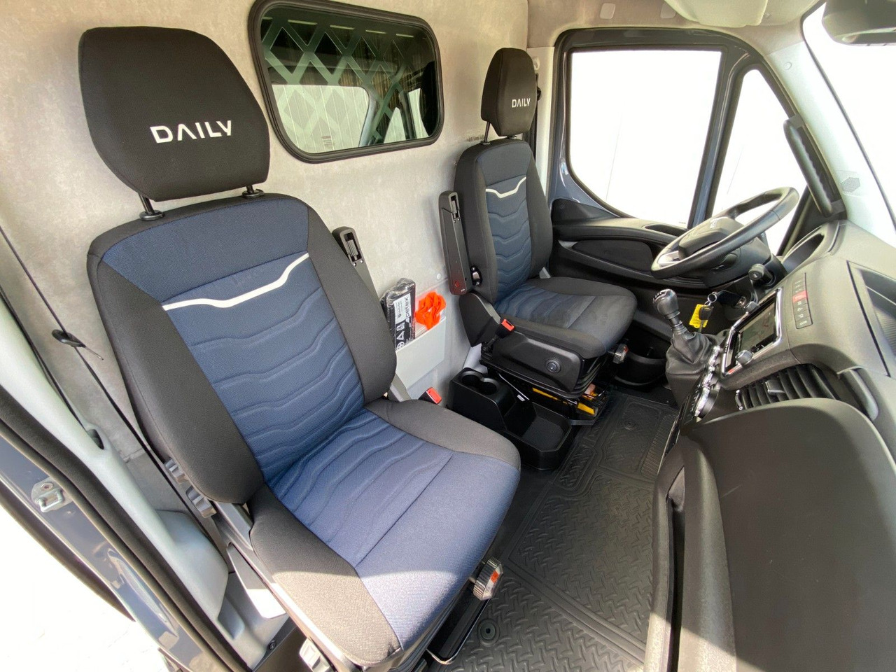 Personenvervoer Iveco 35 S 16 Daily | Schiebetür*Kamera*Navi*AC*1.Hand
