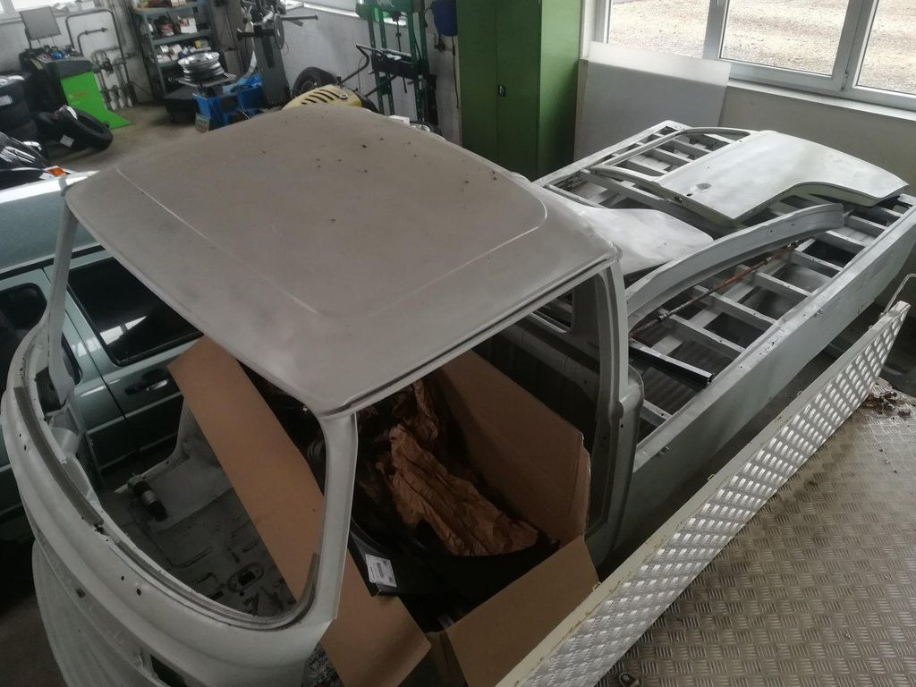 Bestelwagen met open laadbak Volkswagen T2 Pritsche für Bastler: afbeelding 5