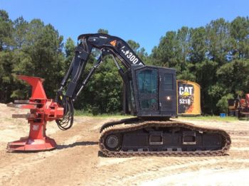 CATERPILLAR 521B - Harvester