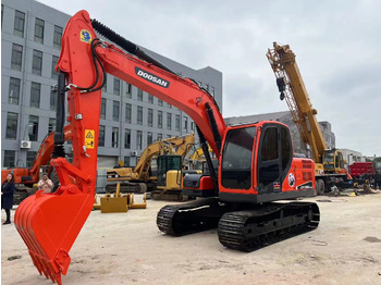 Rupsgraafmachine 2021 made in Korea Good performance High quality used excavator DOOSAN DH150LC-9 good condition in stock on sale: afbeelding 5