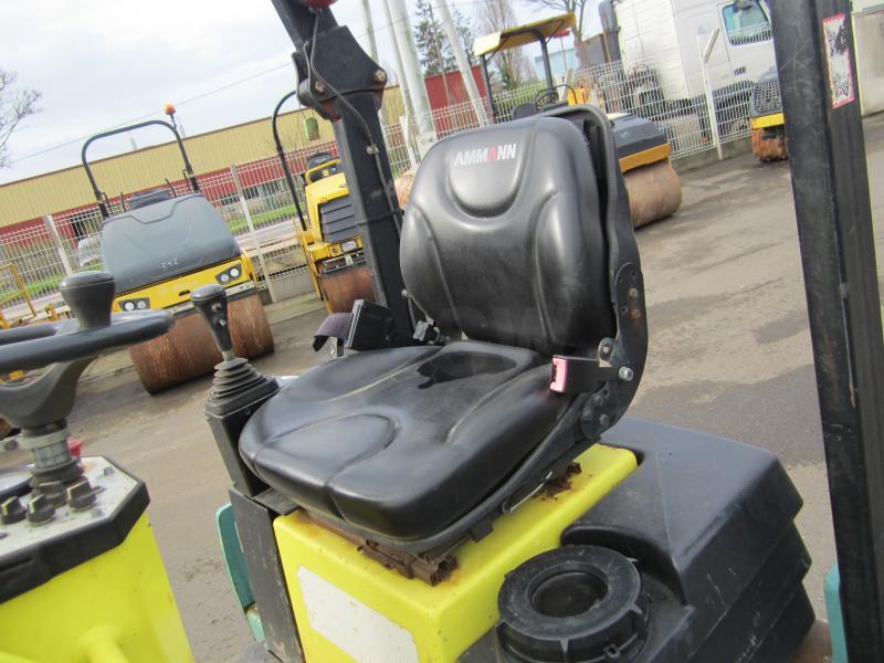 Asfaltwals Amman AV26-2