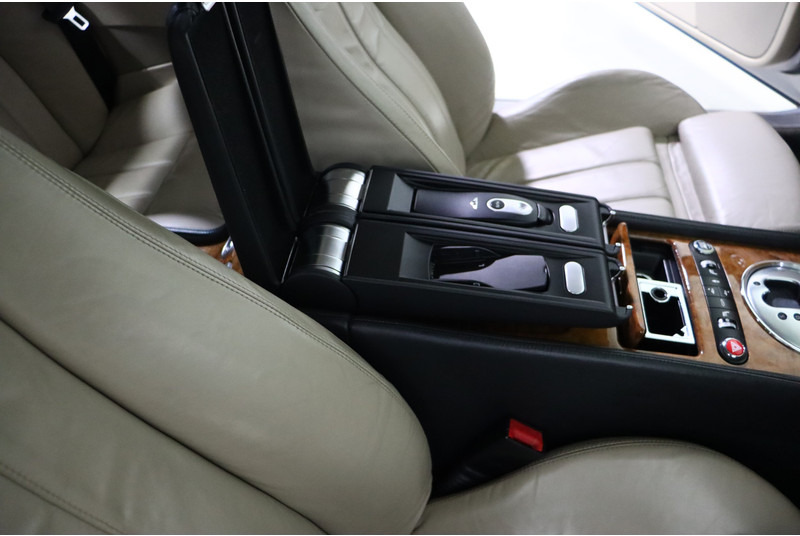 Bouwmachine Bentley Continental GT