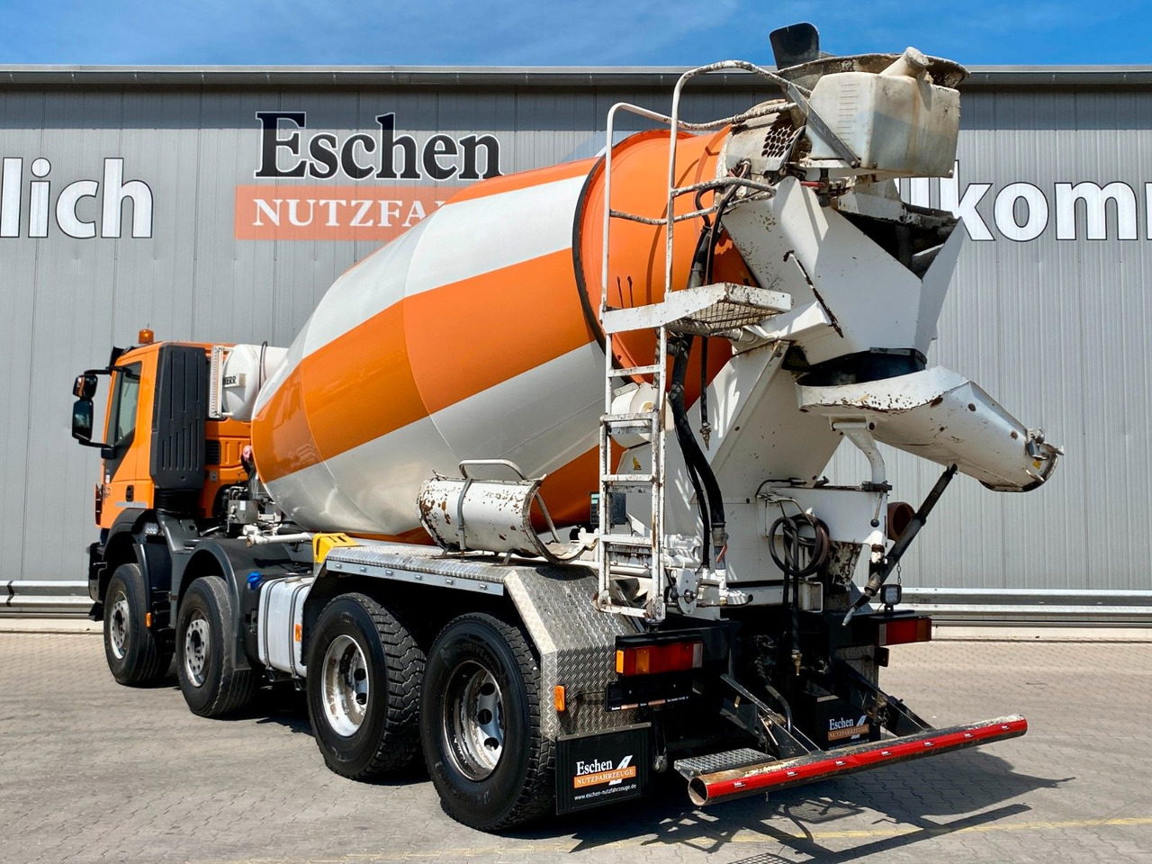 Betonmixer Iveco Trakker AD 340 TB 400/8x4 | 9m³ Liebherr*Navi*AC