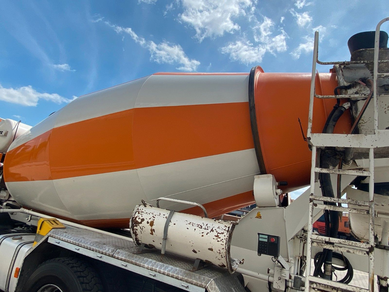 Betonmixer Iveco Trakker AD 340 TB 400/8x4 | 9m³ Liebherr*Navi*AC