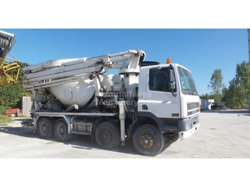 Betonpomp DAF CF85 - 380 Malaxeur pompe 28 m