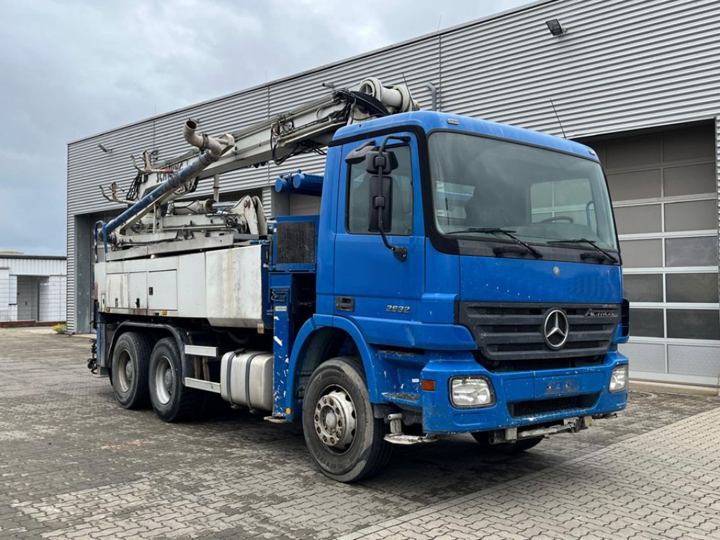 Betonpomp MERCEDES-BENZ Actros 2632 6x4 Betonpumpe Schwing 24m