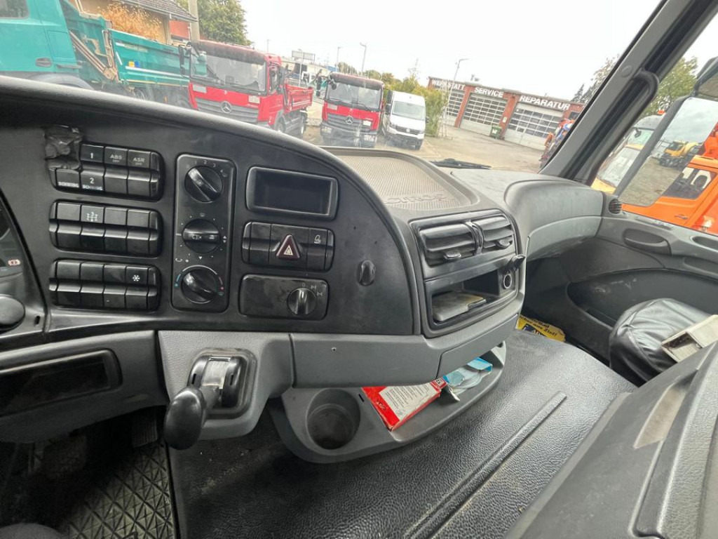 Betonpomp MERCEDES-BENZ Actros 2632 6x4 Betonpumpe Schwing 24m