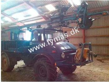 Unimog 416 - boormachine