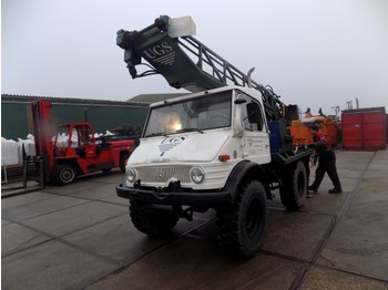 Unimog boormachine 406 - boormachine