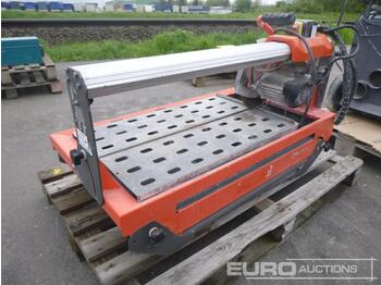  Husqvarna Masonry Saw - Bouwmaterieel