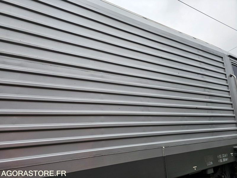 Bouwmaterieel Locomotive Alstom BB27000 (matricule BB27074)