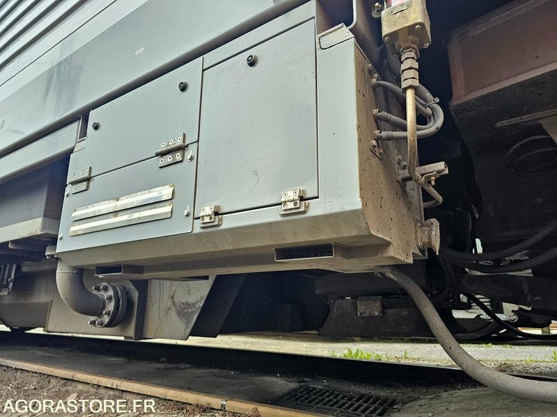 Bouwmaterieel Locomotive Alstom BB27000 (matricule BB27074)