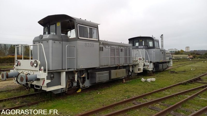 Bouwmaterieel Lot de 5 Locotracteurs Y8000 RVI2 / Moyse, Fauvet Girel