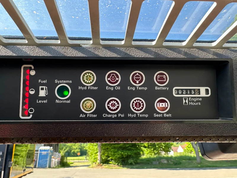 Compacte rupslader Case 1825 4x4 KOMPAKT / UNILADER mit Schaufel / Gabel