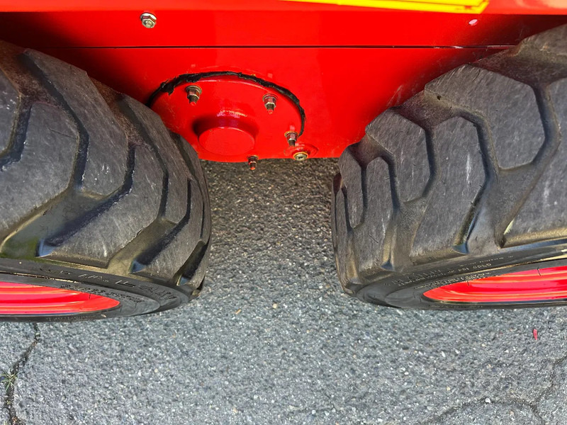 Compacte rupslader Case 1825 4x4 KOMPAKT / UNILADER mit Schaufel / Gabel