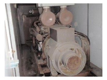 Cummins CDE 3893 - bouwmachine