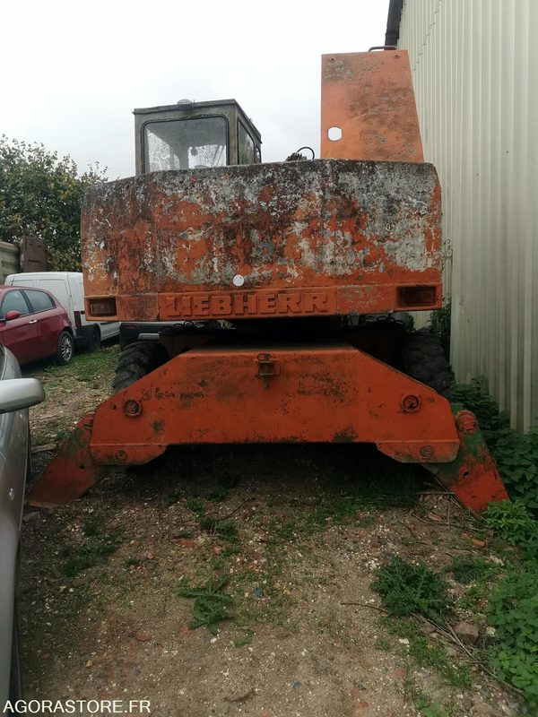 Graafmachine PELLE GRUE LIEBHERR A901C - 1981