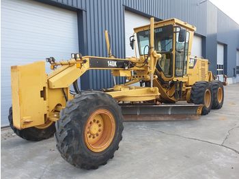 Grader CATERPILLAR 140K
