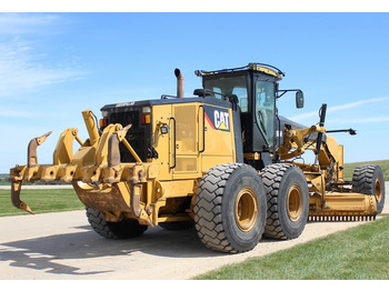 CATERPILLAR 16M - grader