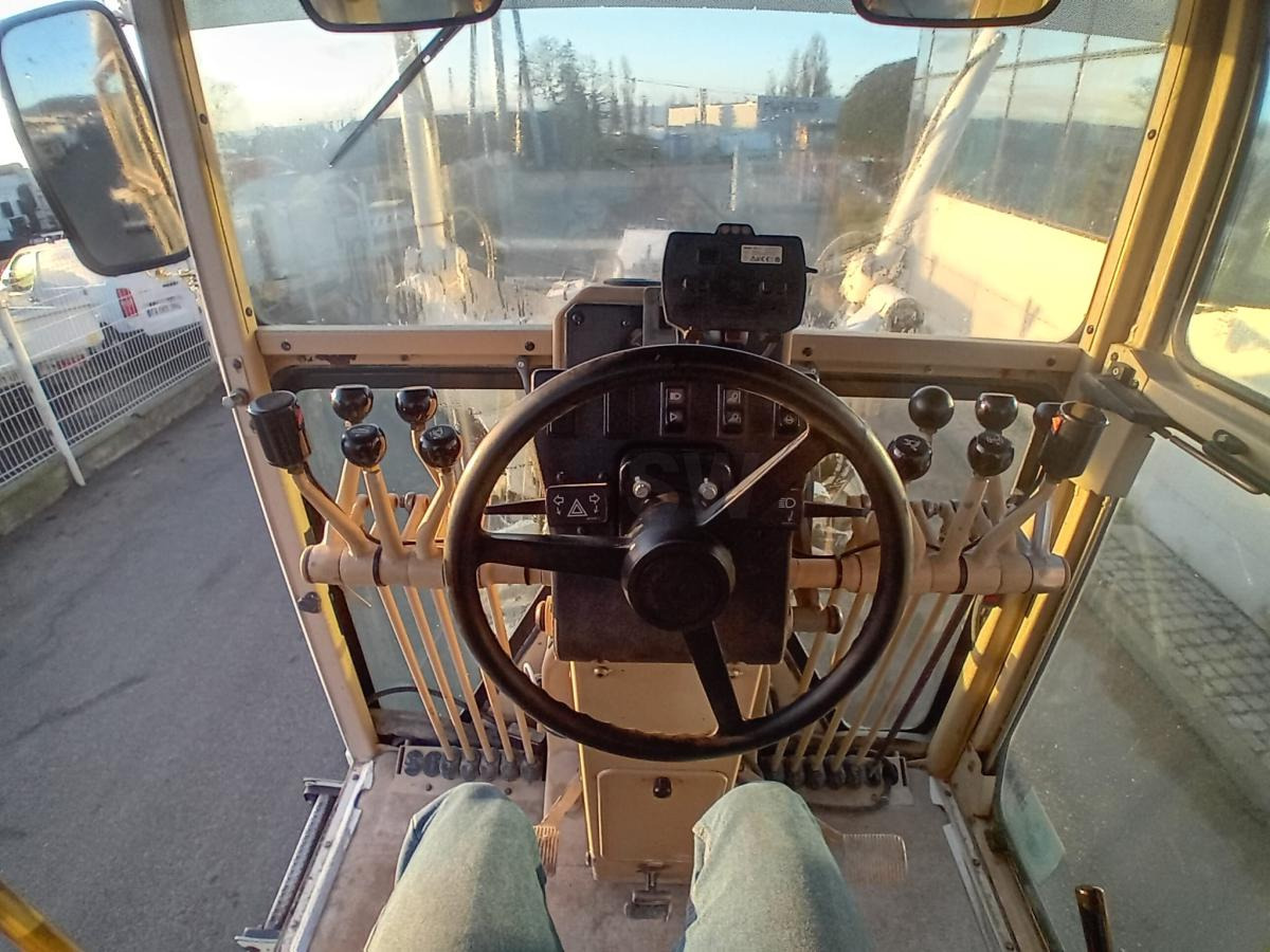 Grader Caterpillar 12H