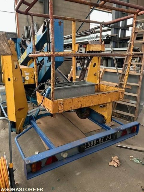Hoogwerker NACELLE SUR REMORQUE GO INDUSTRIE MICRO ZOOM 16 - 1992