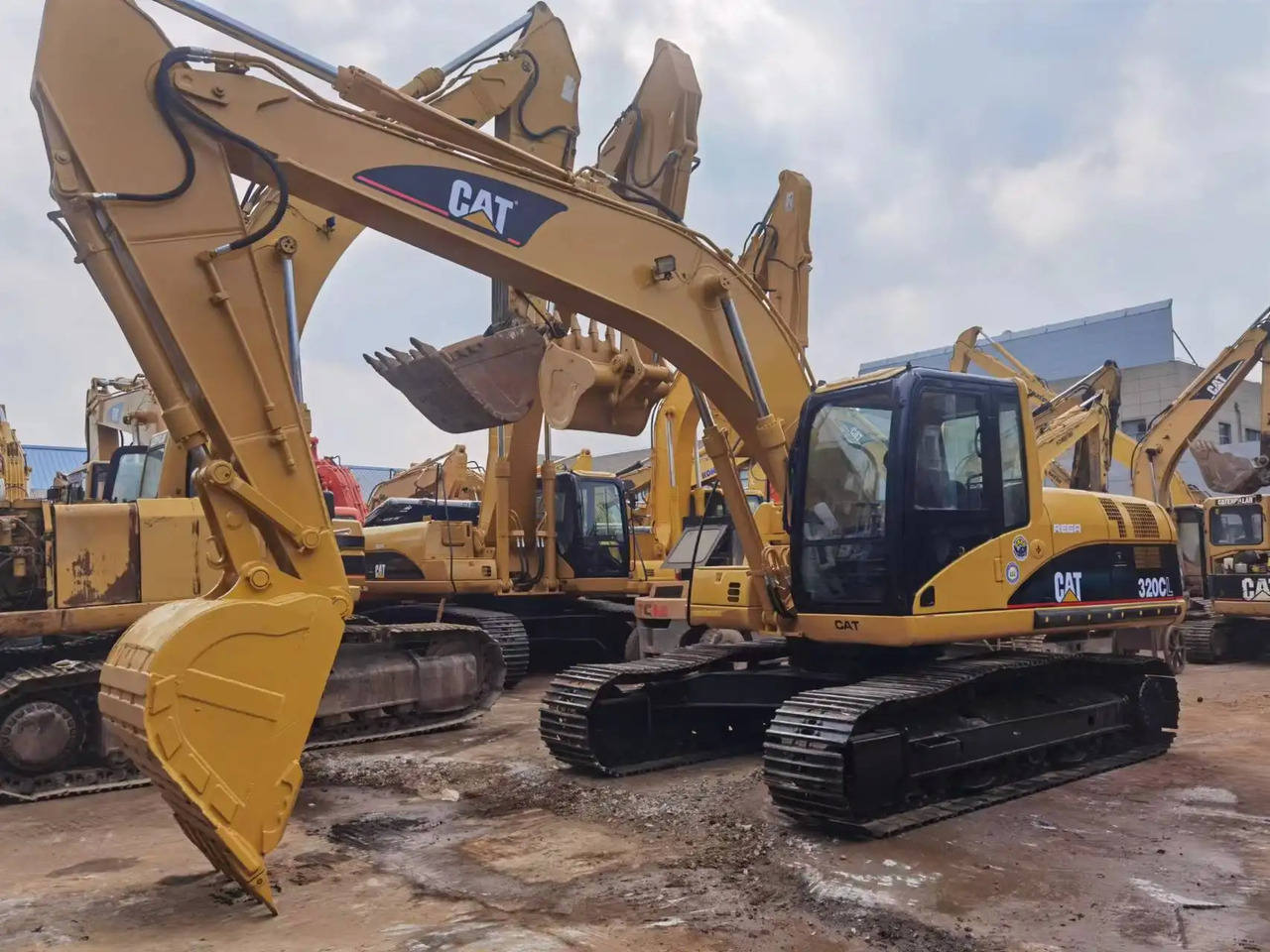 Rupsgraafmachine Hot Sale Cat/caterpillar Excavator 320c,320cl Made In Japan/usa With Cheap Price in Shanghai: afbeelding 7