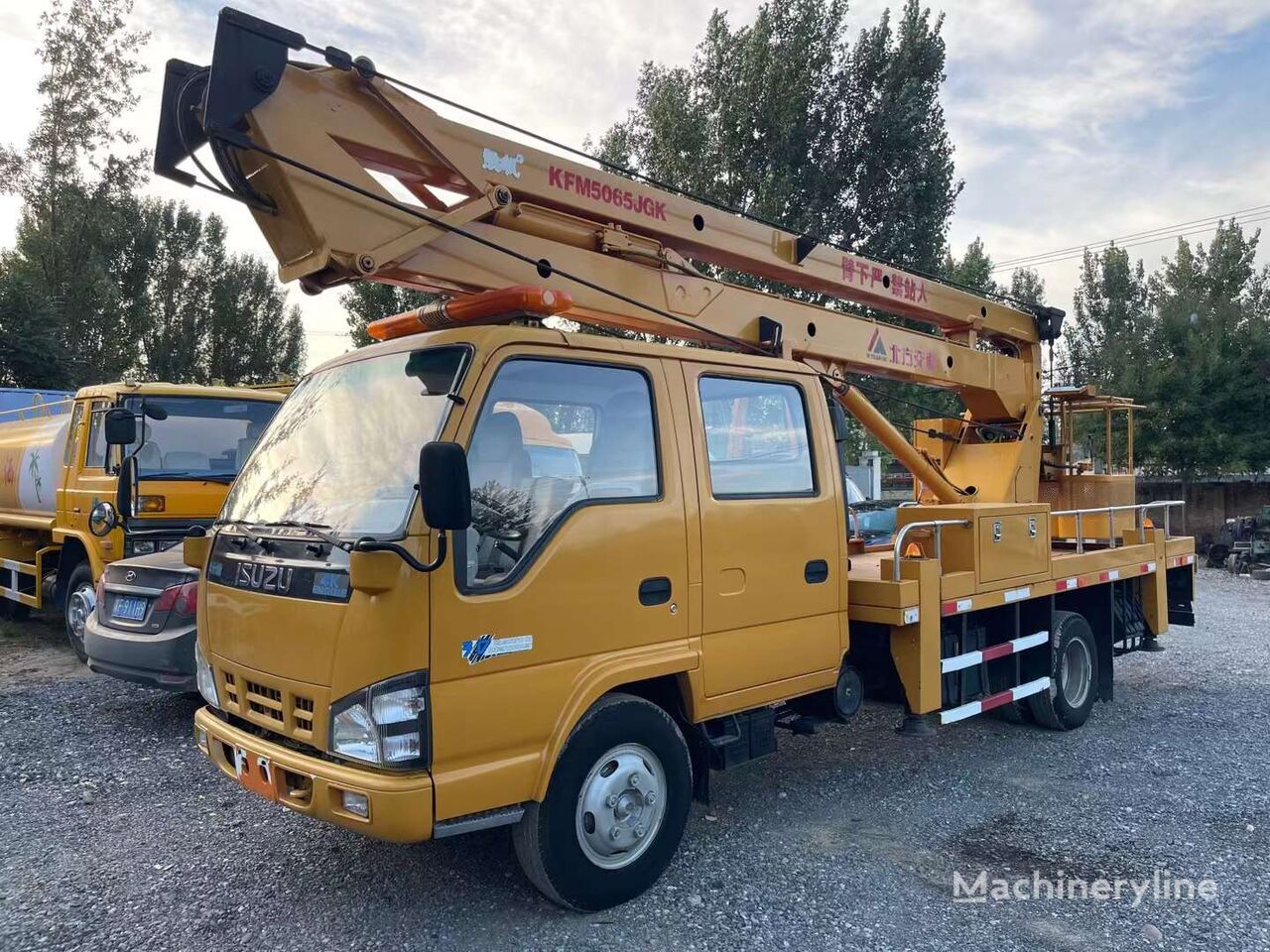 Vrachtwagen hoogwerker ISUZU 4x2 drive aerial work platform elevating work truck: afbeelding 2