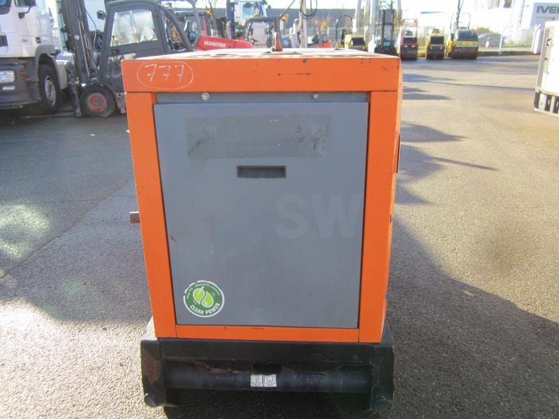 Industrie generator Sdmo R22