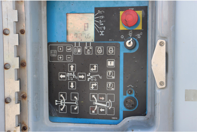 Knikarmhoogwerker Genie Z135