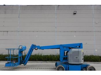 Knikarmhoogwerker Genie Z34-22N