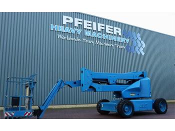 Knikarmhoogwerker JLG E450AJ
