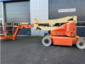 Knikarmhoogwerker JLG E 400 AJPN