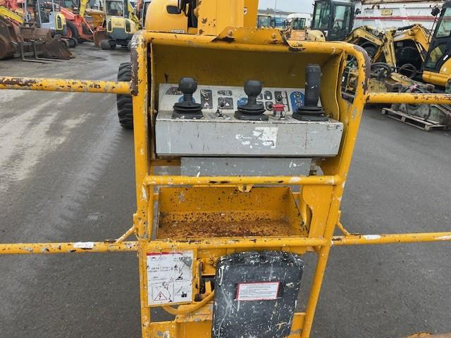 Knikarmhoogwerker Manitou 180 ATJ