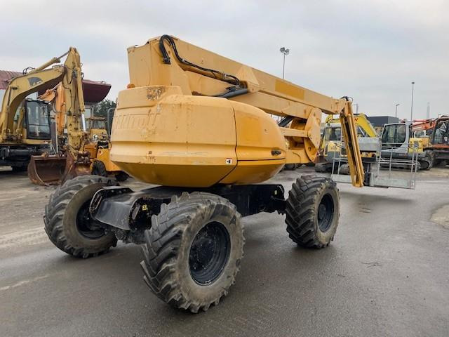 Knikarmhoogwerker Manitou 200 ATJ