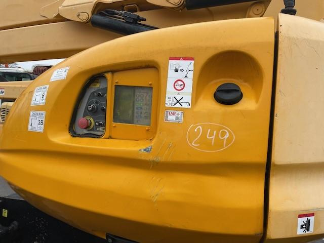 Knikarmhoogwerker Manitou 200 ATJ