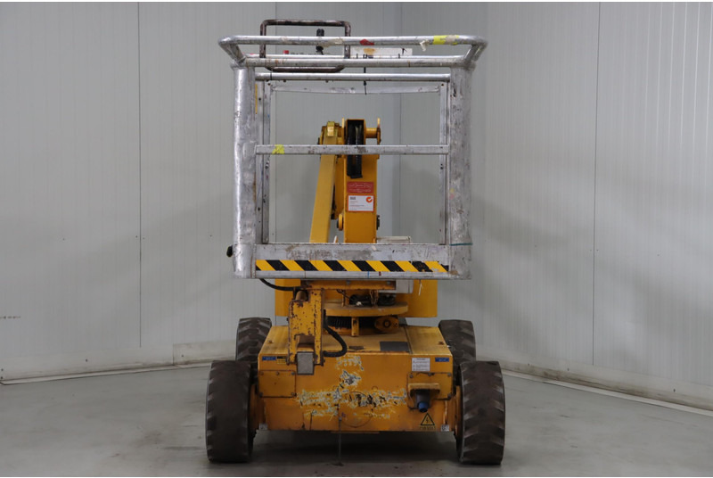 Knikarmhoogwerker SkyHigh ST120