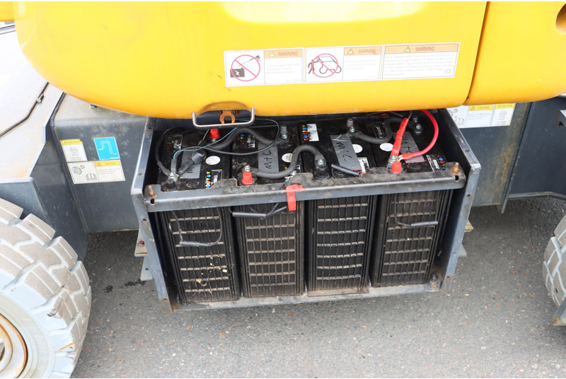 Knikarmhoogwerker XCMG XGA16ACE